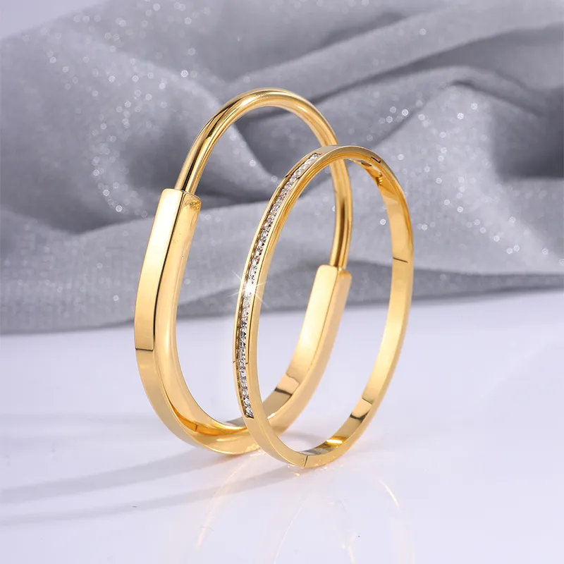 Oval Wide Bangle